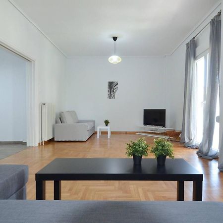 A Spacious Minimal Apatment At Chalandri Athene Buitenkant foto