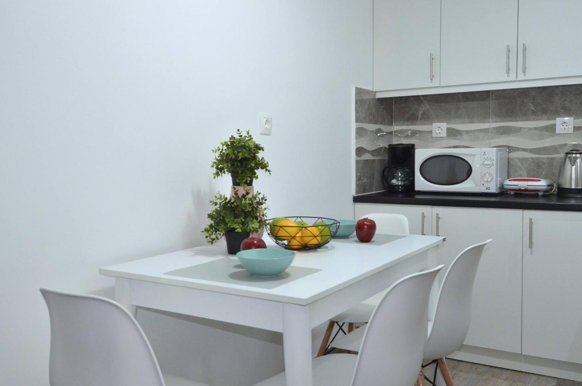 A Spacious Minimal Apatment At Chalandri Athene Buitenkant foto