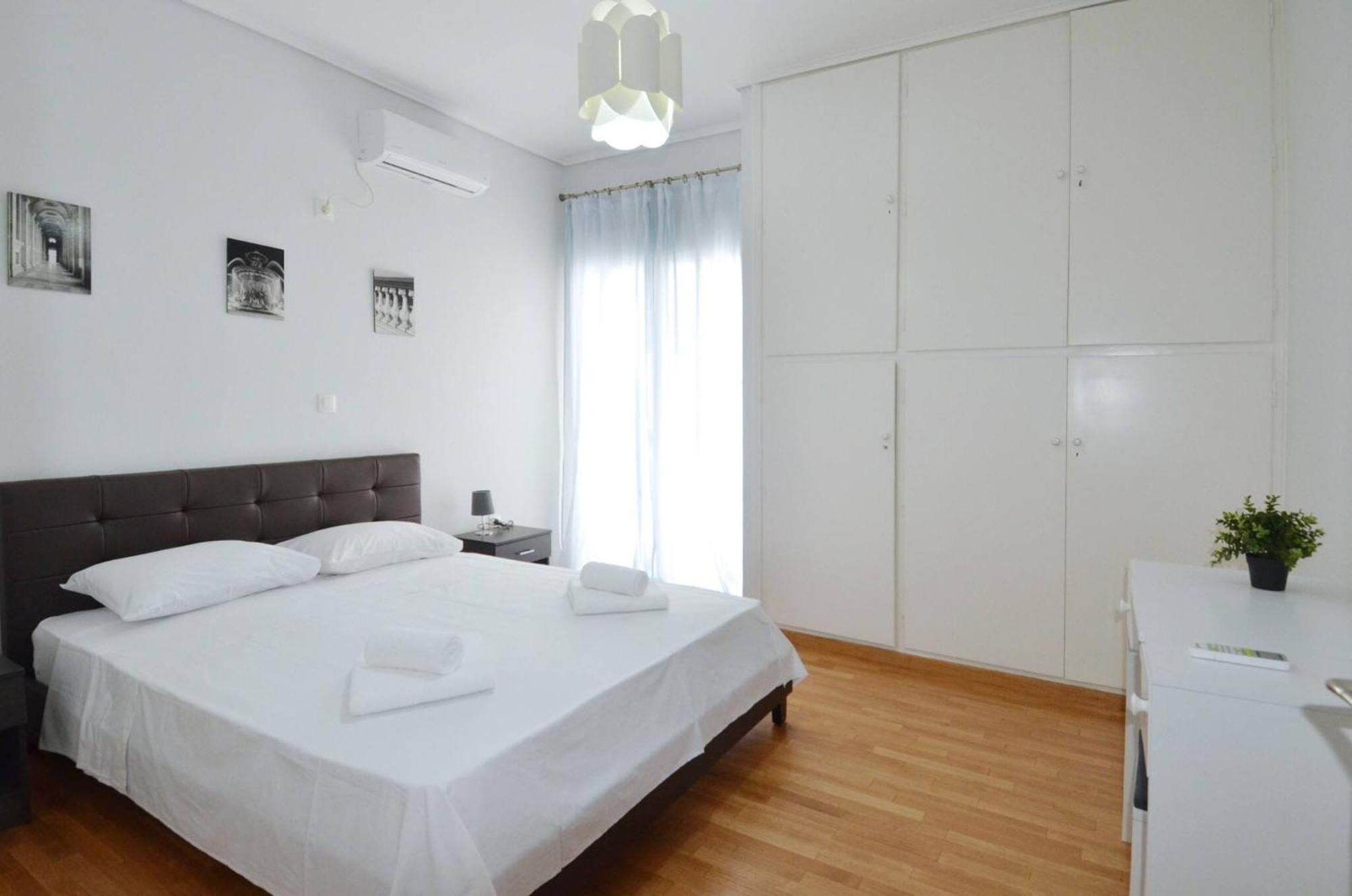 A Spacious Minimal Apatment At Chalandri Athene Buitenkant foto