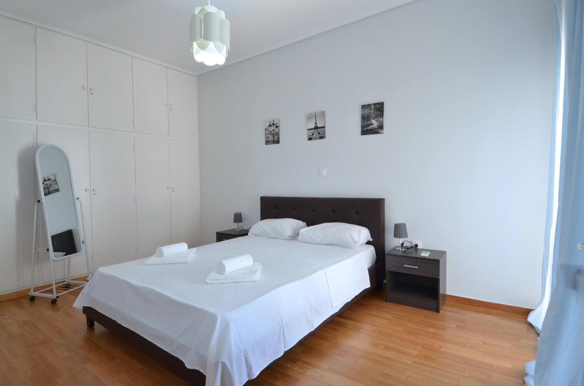 A Spacious Minimal Apatment At Chalandri Athene Buitenkant foto